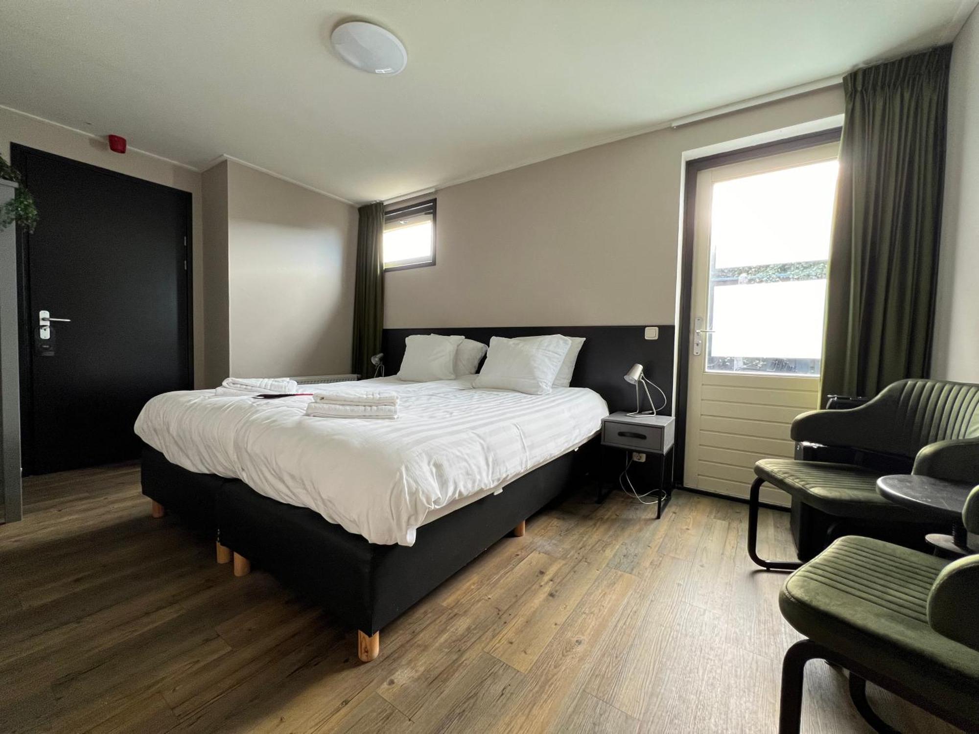 Bij Hen Op Ameland Hotell Hollum  Eksteriør bilde