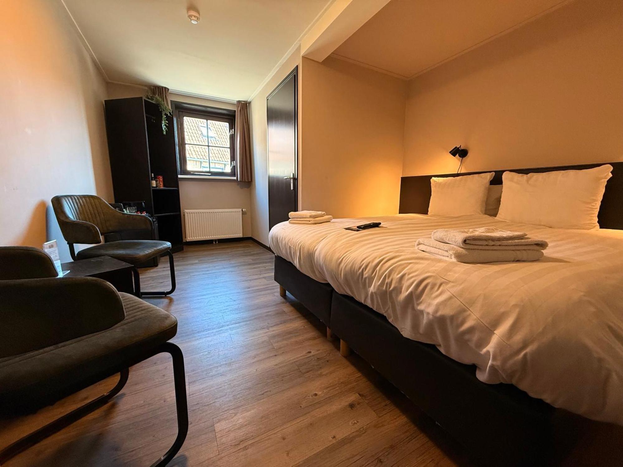 Bij Hen Op Ameland Hotell Hollum  Eksteriør bilde